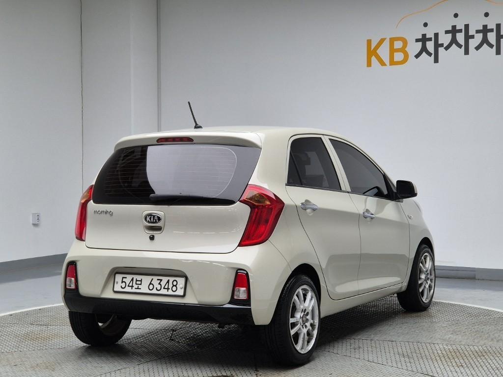 KIA Morning - Vista 4