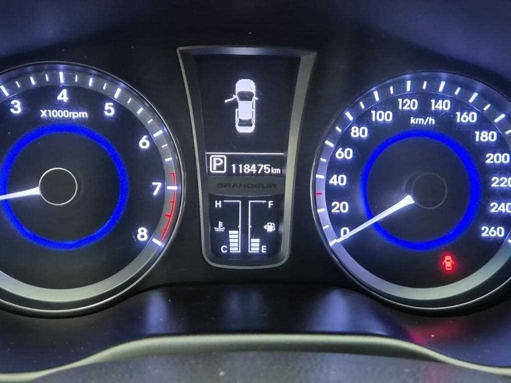 HYUNDAI Grandeur - Vista 6