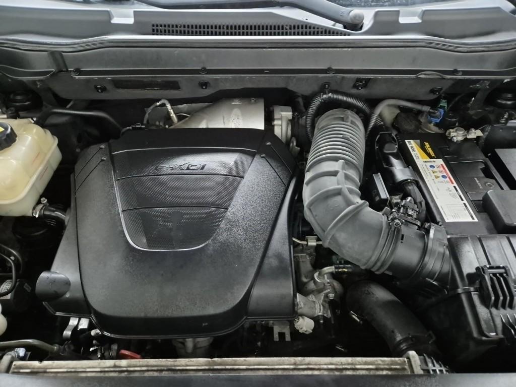 Ssangyong Korando - Vista 5