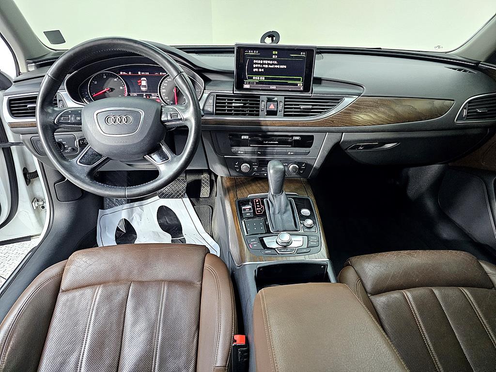 Audi A6 - Vista 5