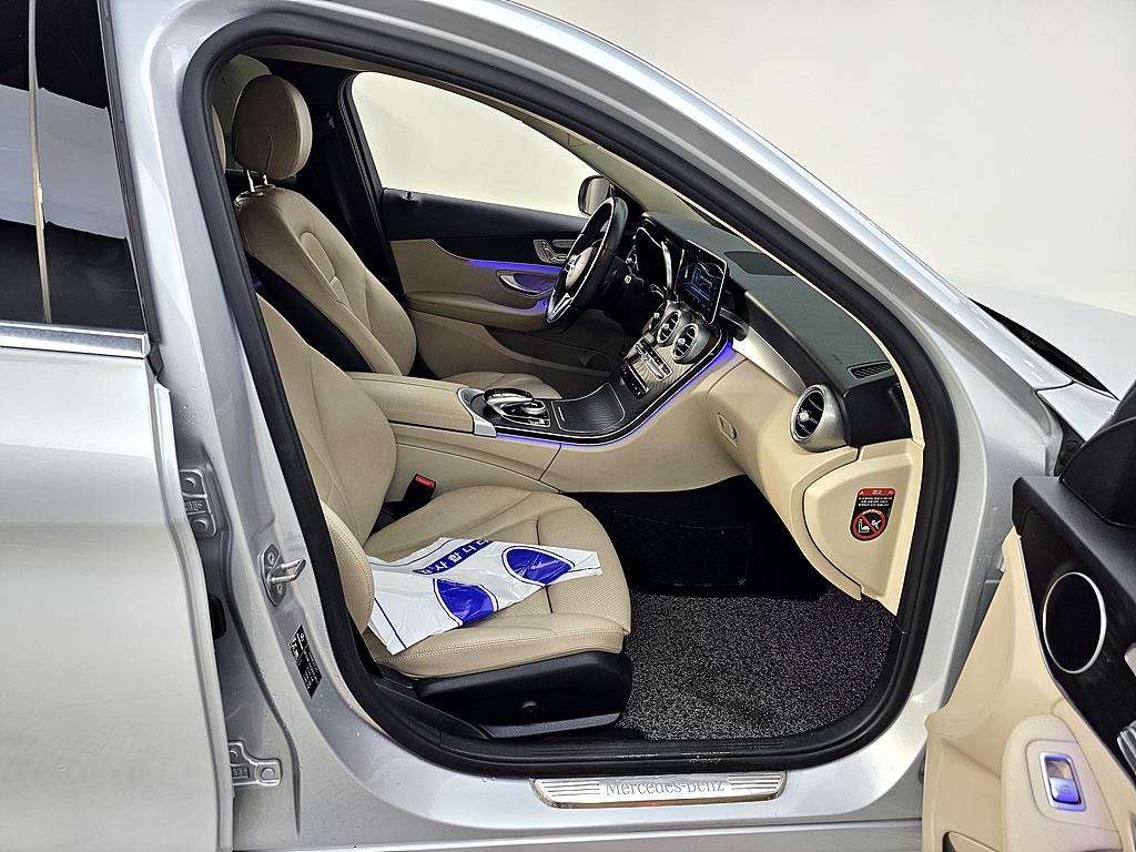 Mercedes Benz C Class - Vista 11