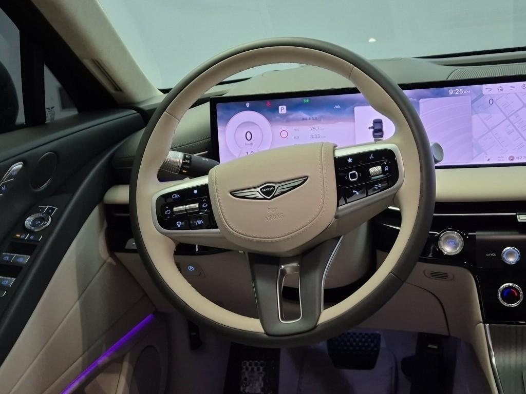 Genesis G80 - Vista 9