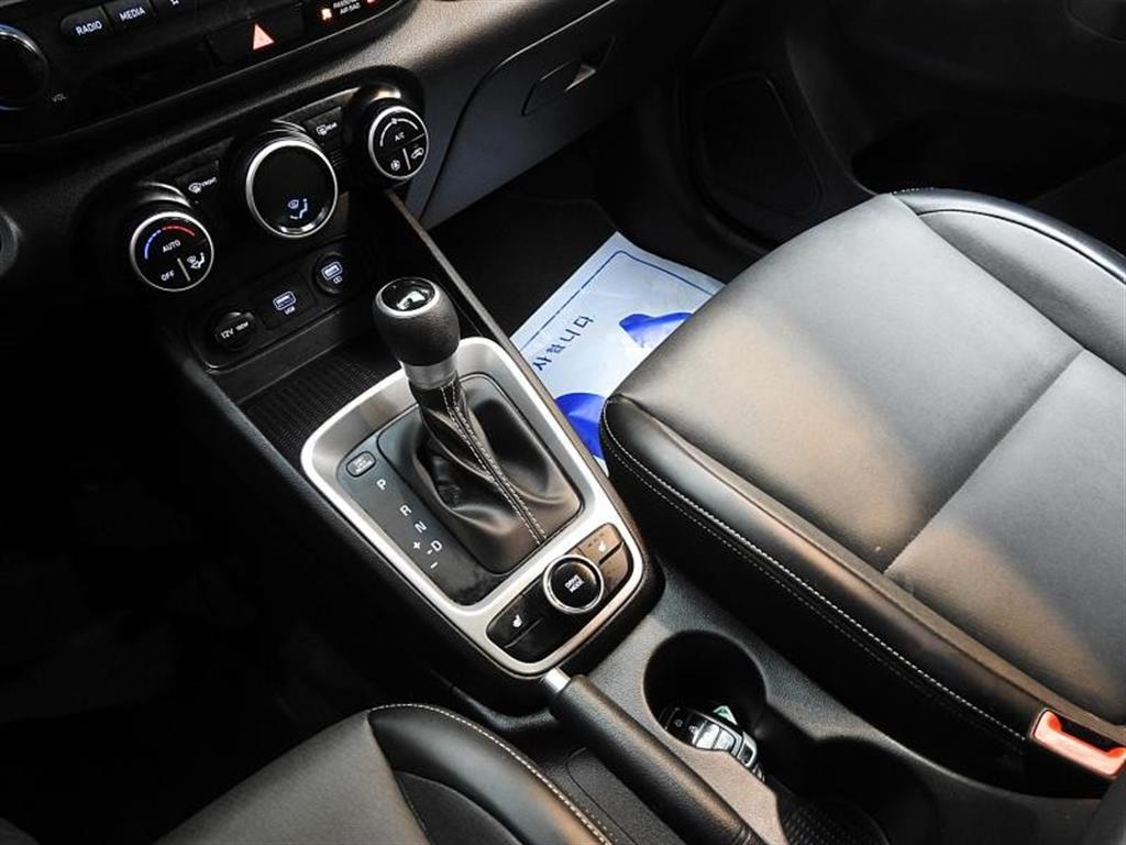 HYUNDAI Venue 2021 Rojo - Importación desde Corea - HF Imports Iquique - Foto 18