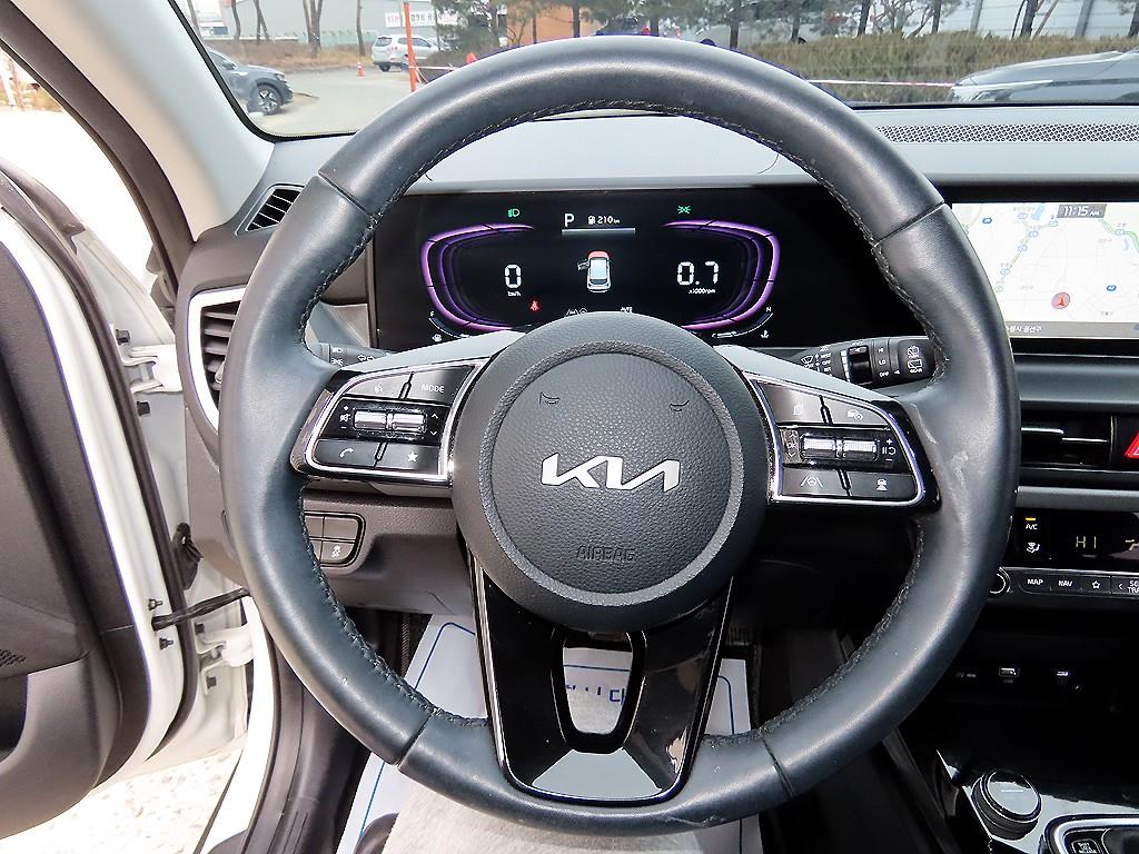 KIA Seltos - Vista 8