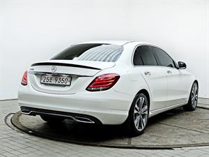 Mercedes Benz C Class - Vista 8