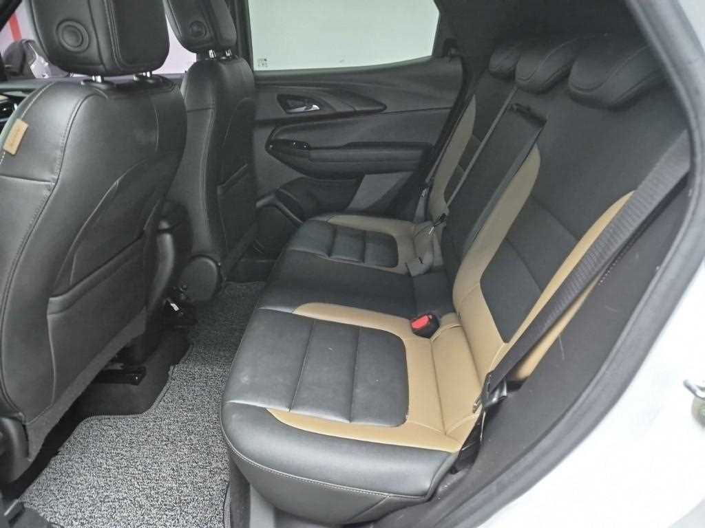 Chevrolet Trail Blazer - Vista 12