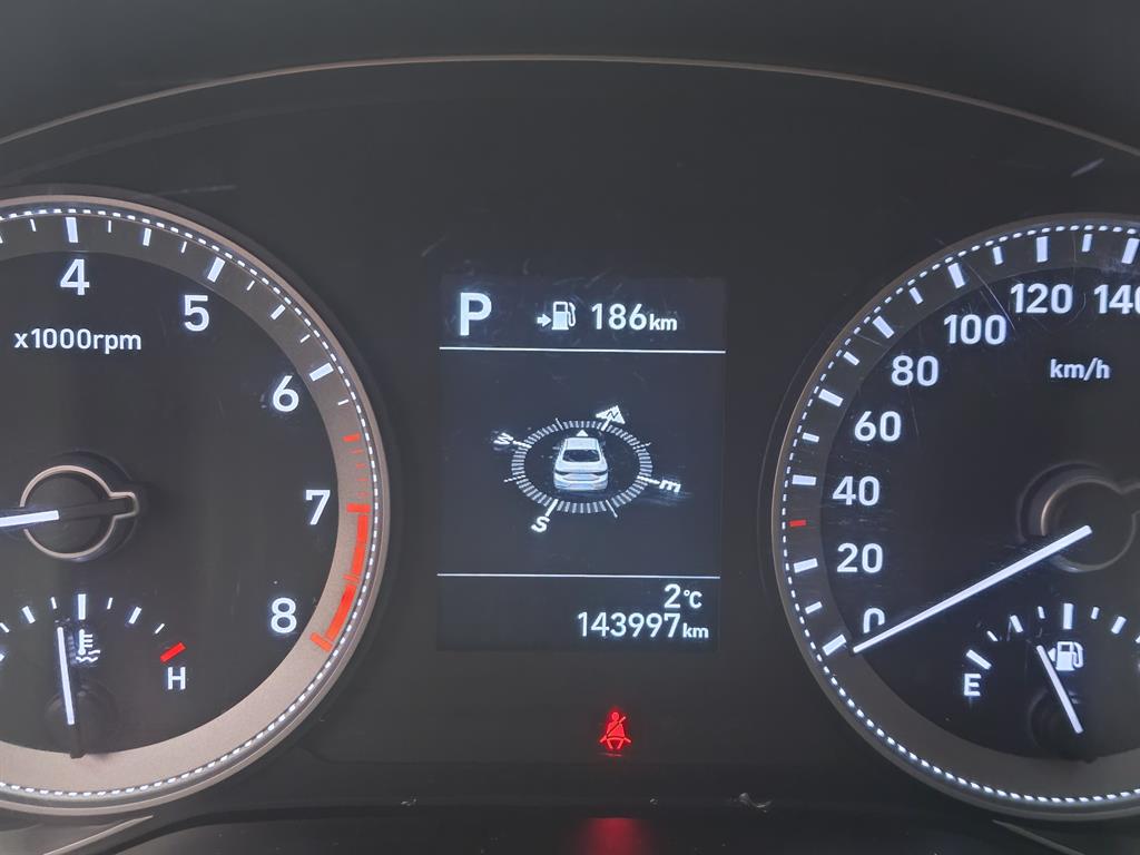 HYUNDAI Grandeur - Vista 9