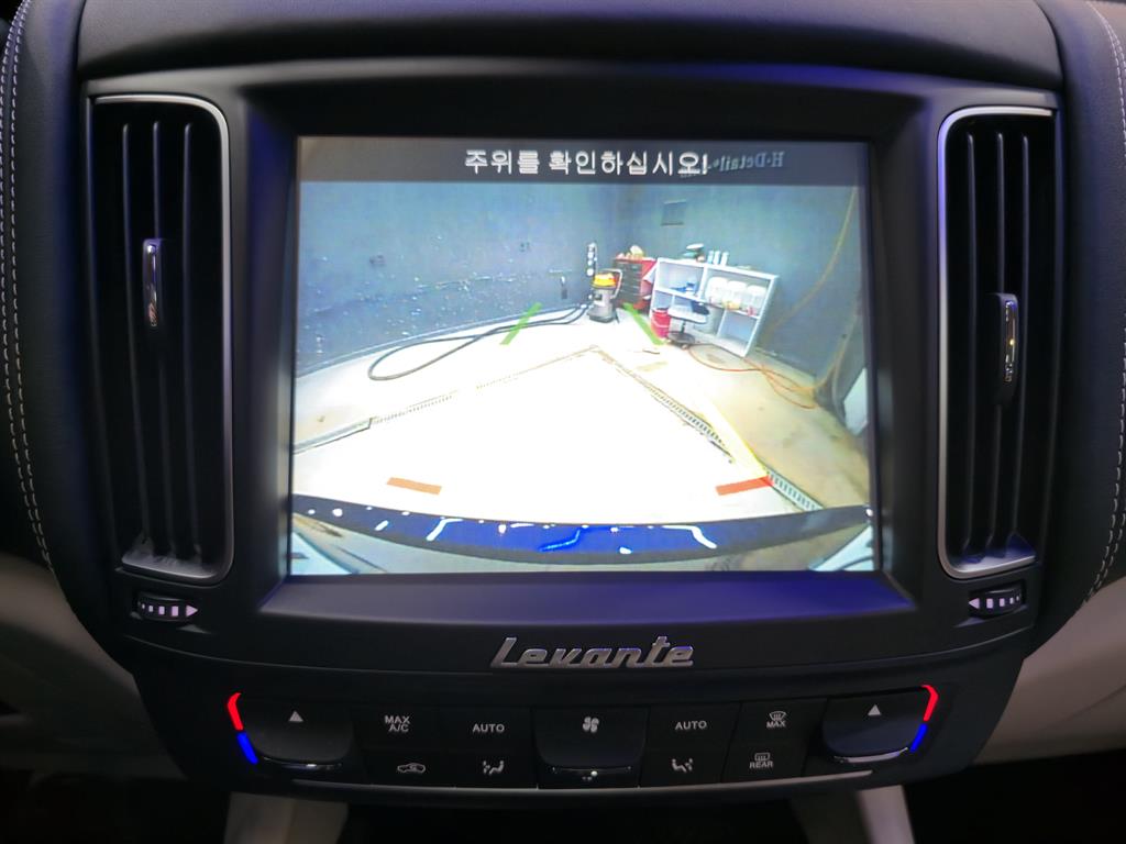 Maserati Levante - Vista 12