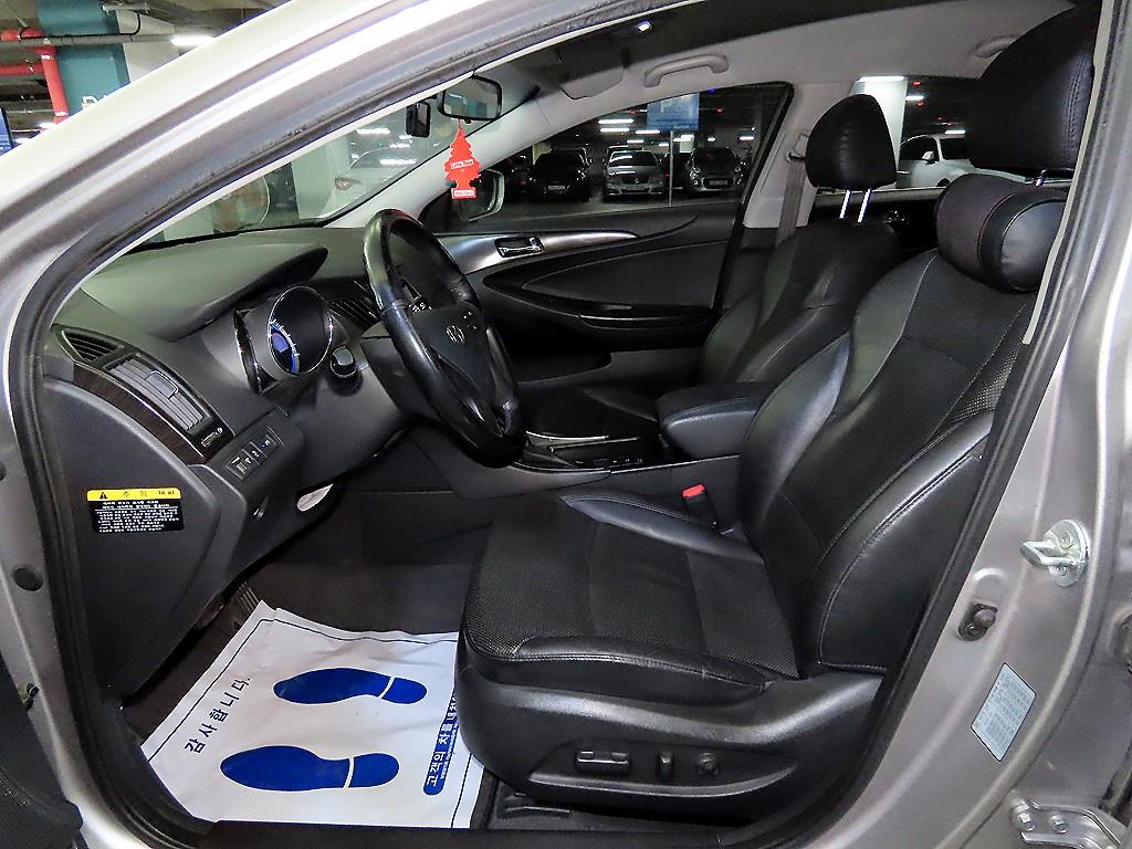 HYUNDAI Sonata - Vista 6