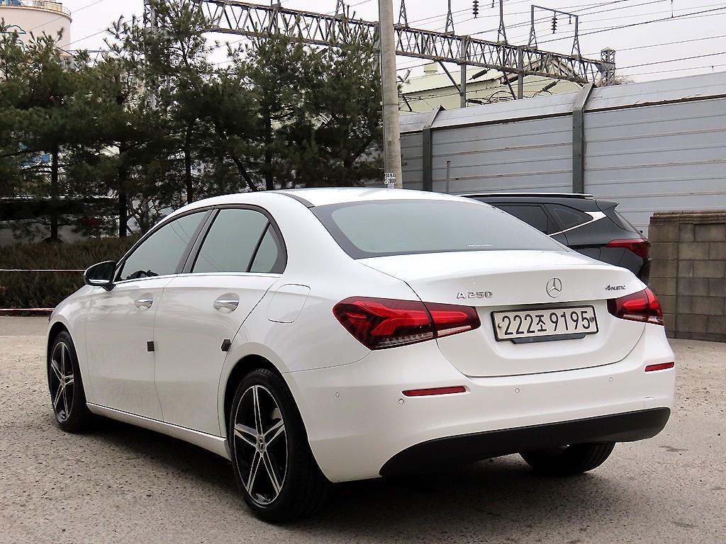 Mercedes Benz A Class - Vista 3