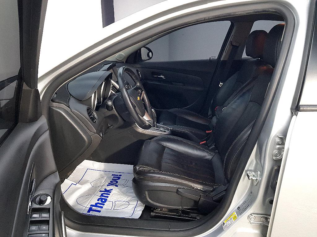 Chevrolet Cruise - Vista 8