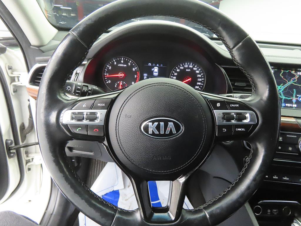 KIA K7 - Vista 8