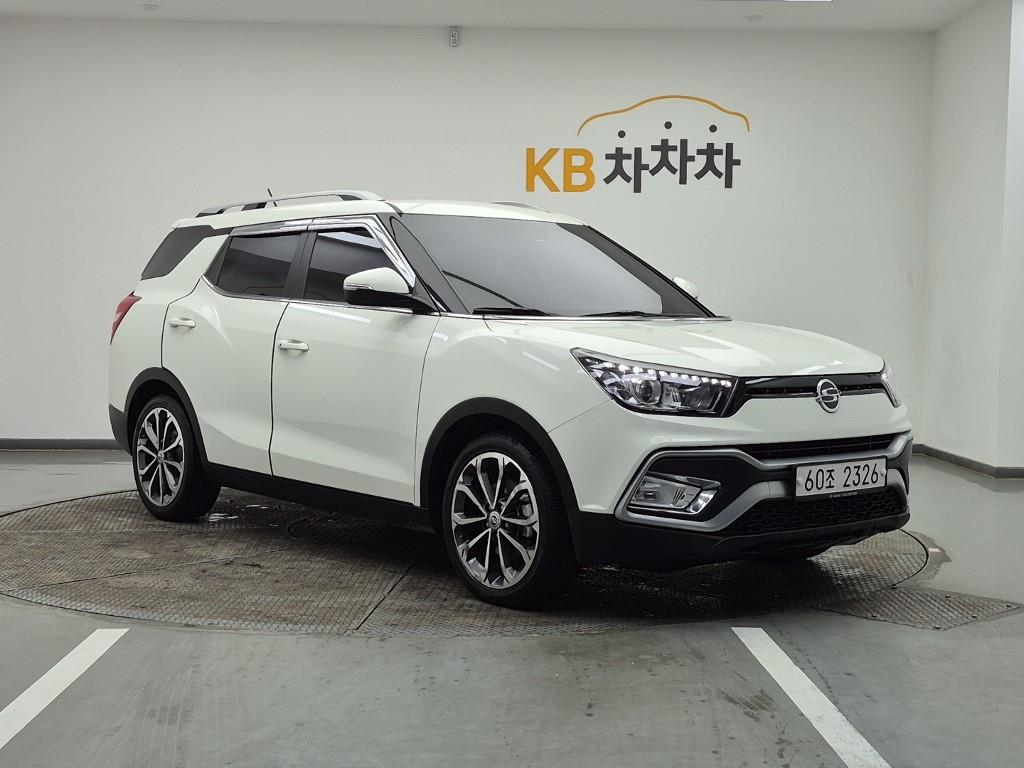 Ssangyong Tivoli - Vista 2