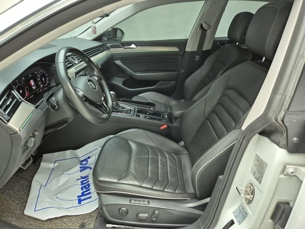 Volkswagen Arteon - Vista 11