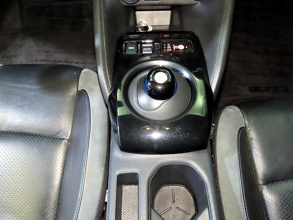 Nissan Leaf - Vista 11