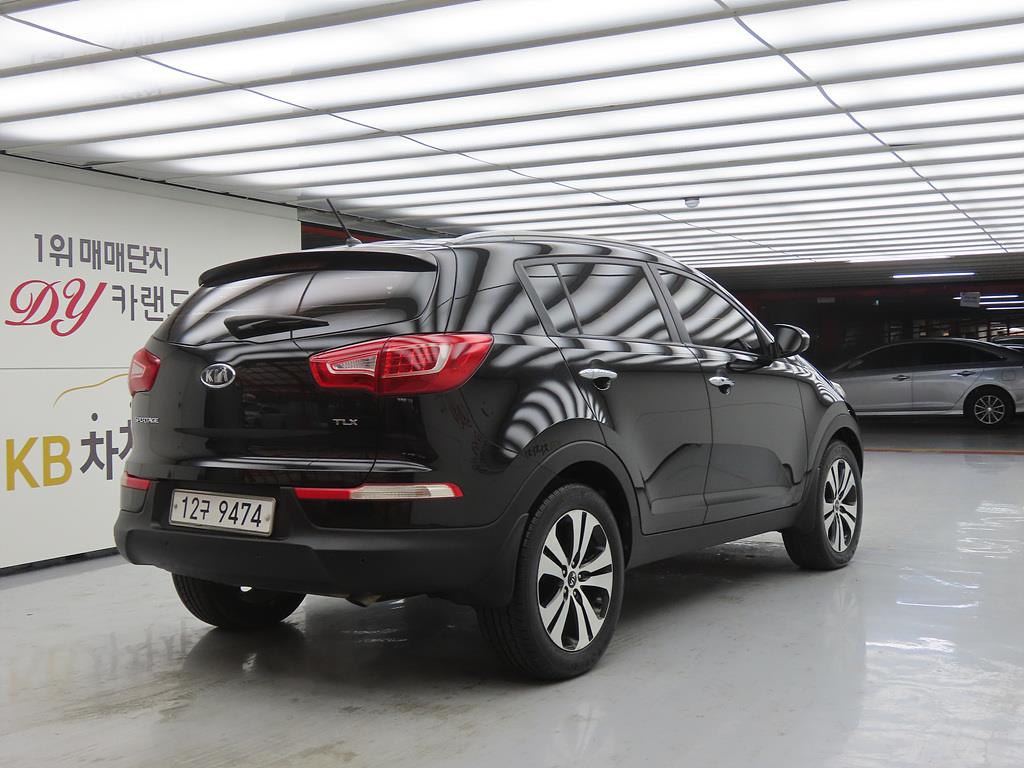 KIA Sportage - Vista 4