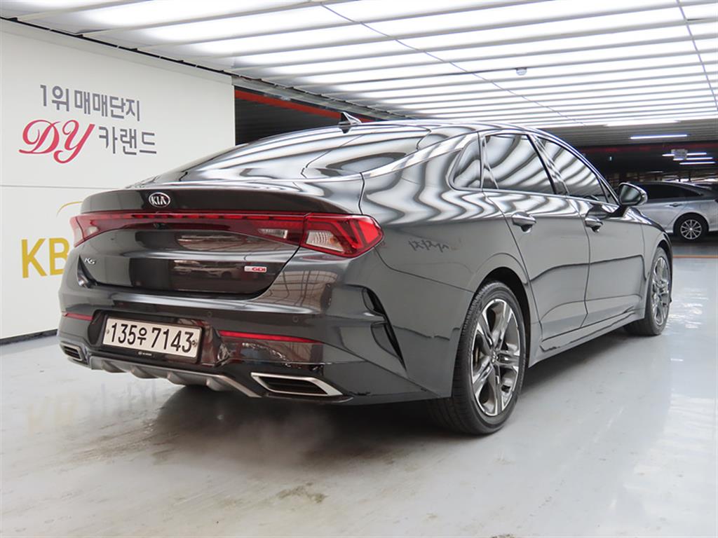 KIA K5 - Vista 4