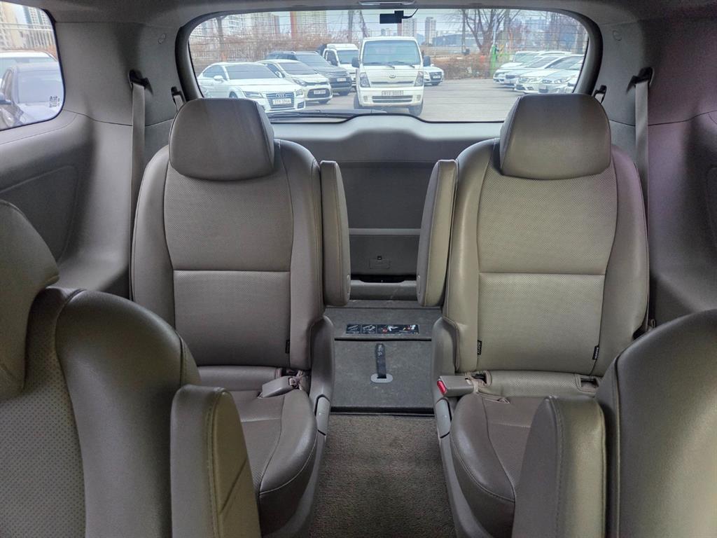 KIA Carnival 2017 Blanco - Importación desde Corea - HF Imports Iquique - Foto 17