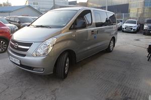 HYUNDAI Starex - Vista 4