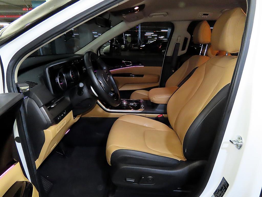 KIA Carnival - Vista 6