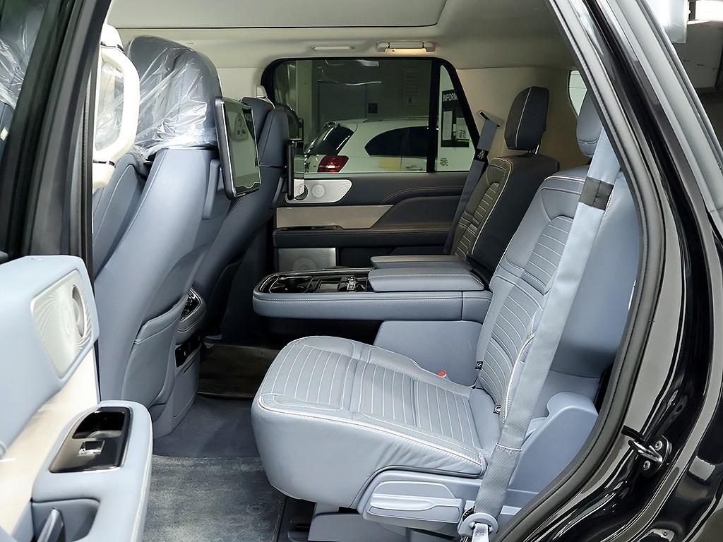 Lincoln Navigator 2019 Negro - Importación desde Corea - HF Imports Iquique - Foto 12
