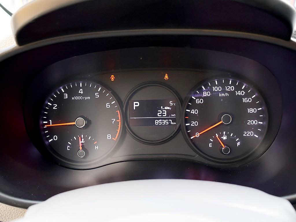 KIA Morning - Vista 11