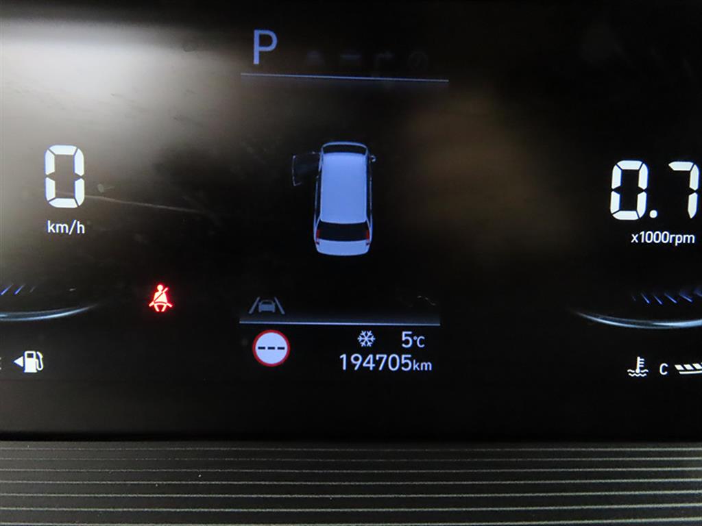 HYUNDAI Staria - Vista 8