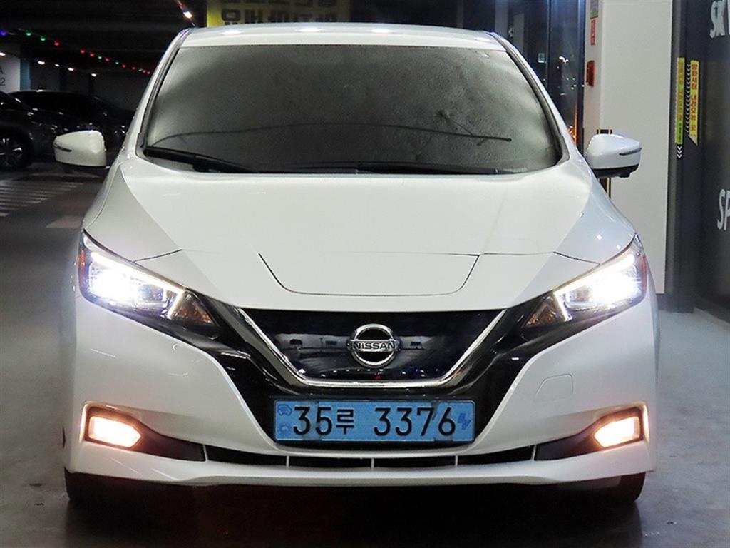 Nissan Leaf 2019 Blanco - Importación desde Corea - HF Imports Iquique - Foto 1