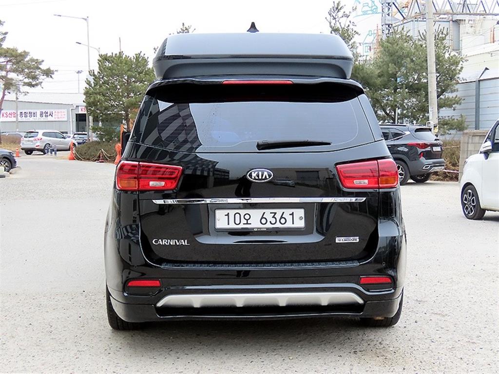 KIA Carnival - Vista 4