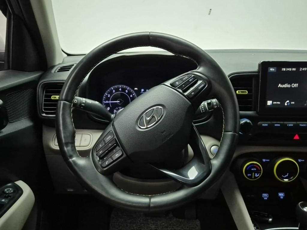 HYUNDAI Venue - Vista 9