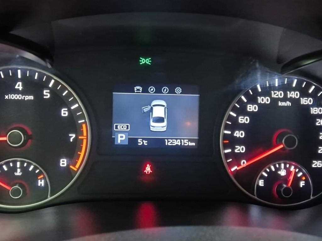 KIA K5 - Vista 6