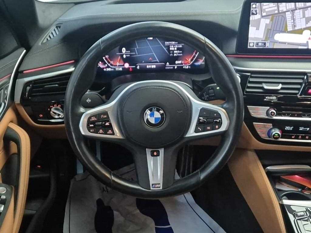 BMW 5 Series - Vista 7