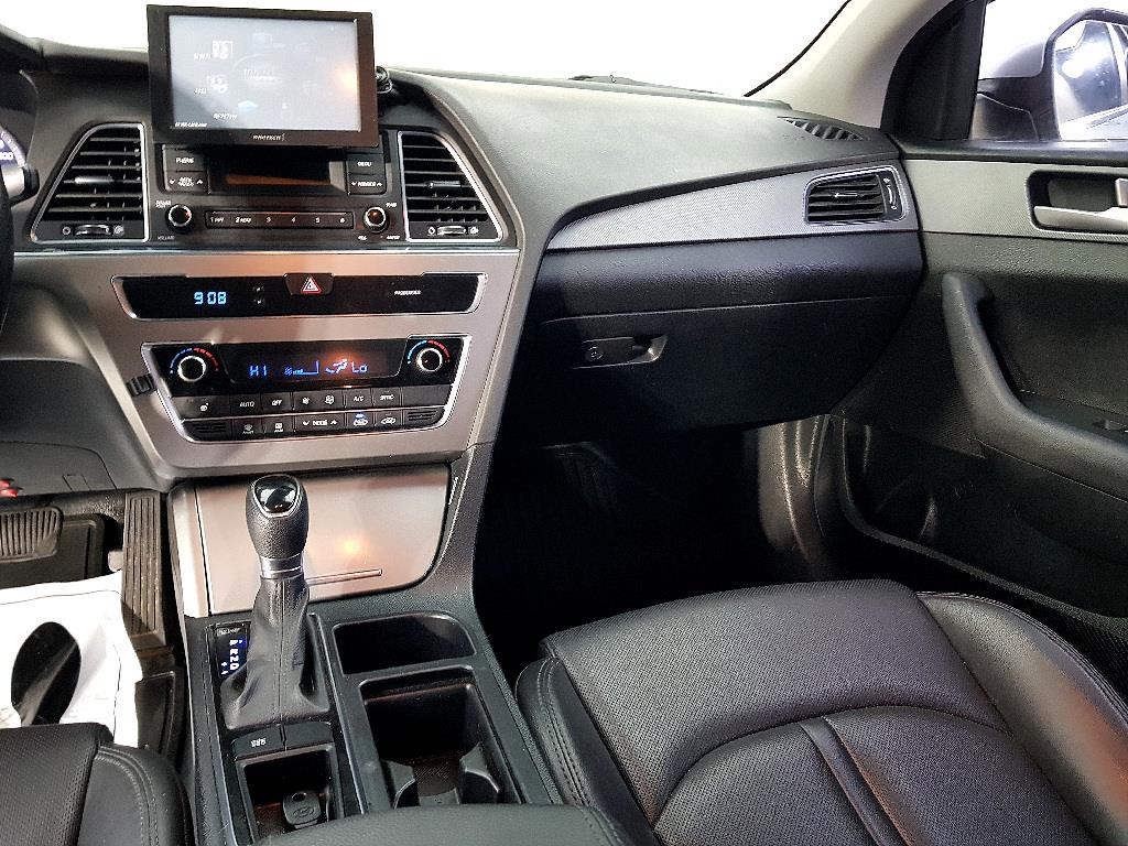 HYUNDAI Sonata - Vista 10