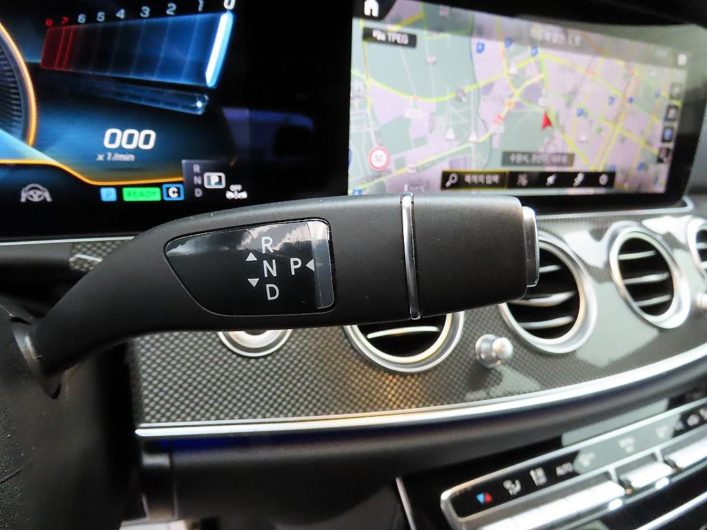 Mercedes Benz E class - Vista 11