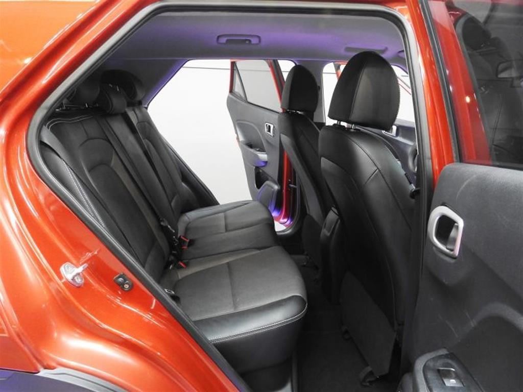 HYUNDAI Venue - Vista 11