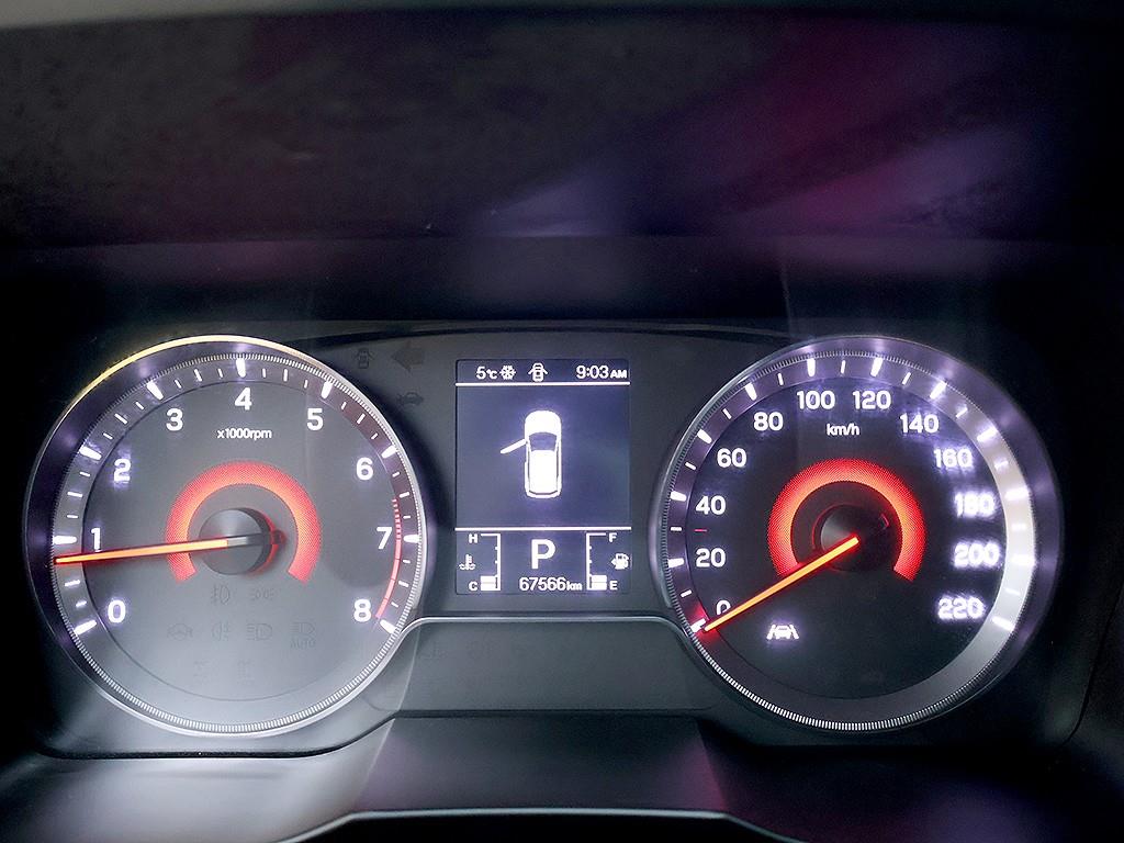 Ssangyong Tivoli - Vista 11