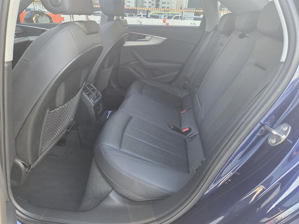 Audi A4 2021 Azul - Importación desde Corea - HF Imports Iquique - Foto 15