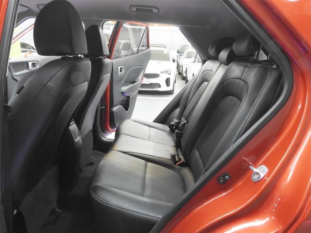 HYUNDAI Venue - Vista 9