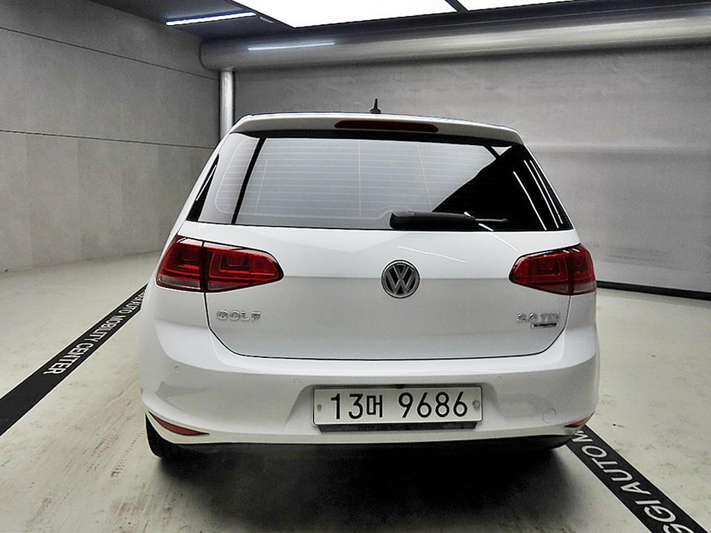 Volkswagen Golf - Vista 3