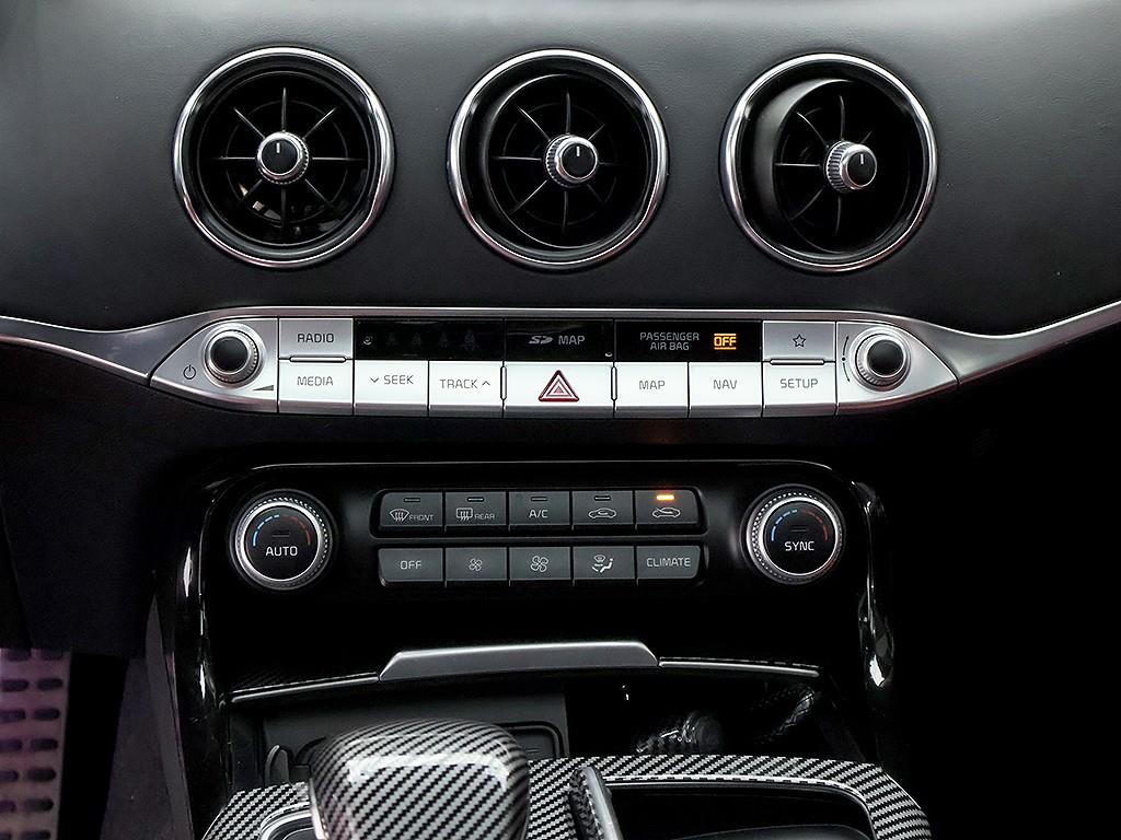 KIA Stinger 2018 Blanco - Importación desde Corea - HF Imports Iquique - Foto 9