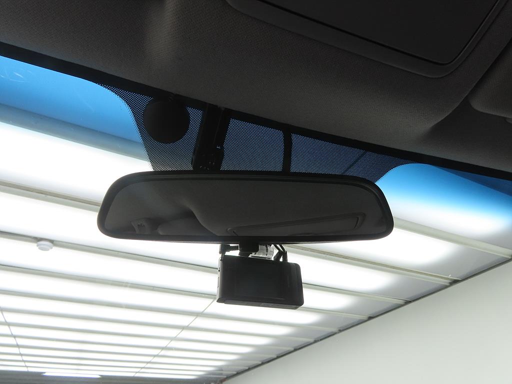 HYUNDAI Avante - Vista 12