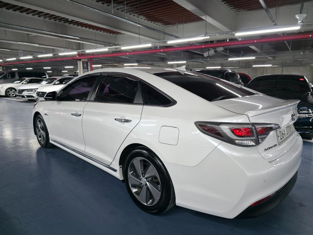 HYUNDAI Sonata - Vista 5