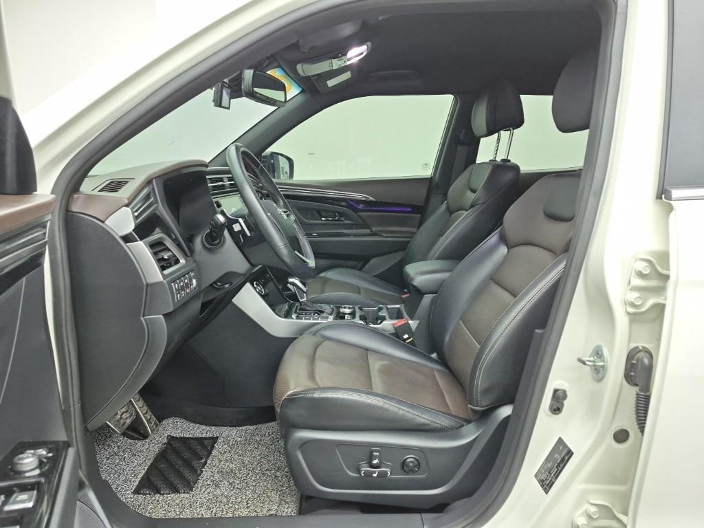 Ssangyong Korando - Vista 11