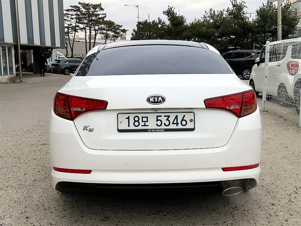 KIA K5 - Vista 4