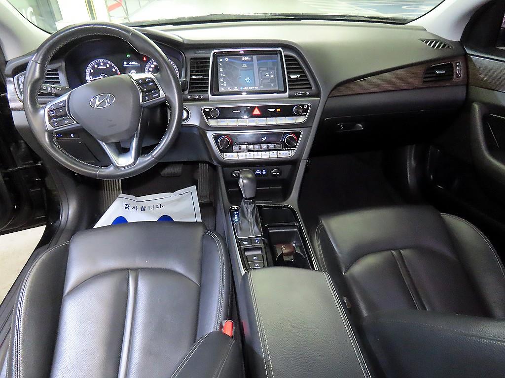 HYUNDAI Sonata - Vista 10