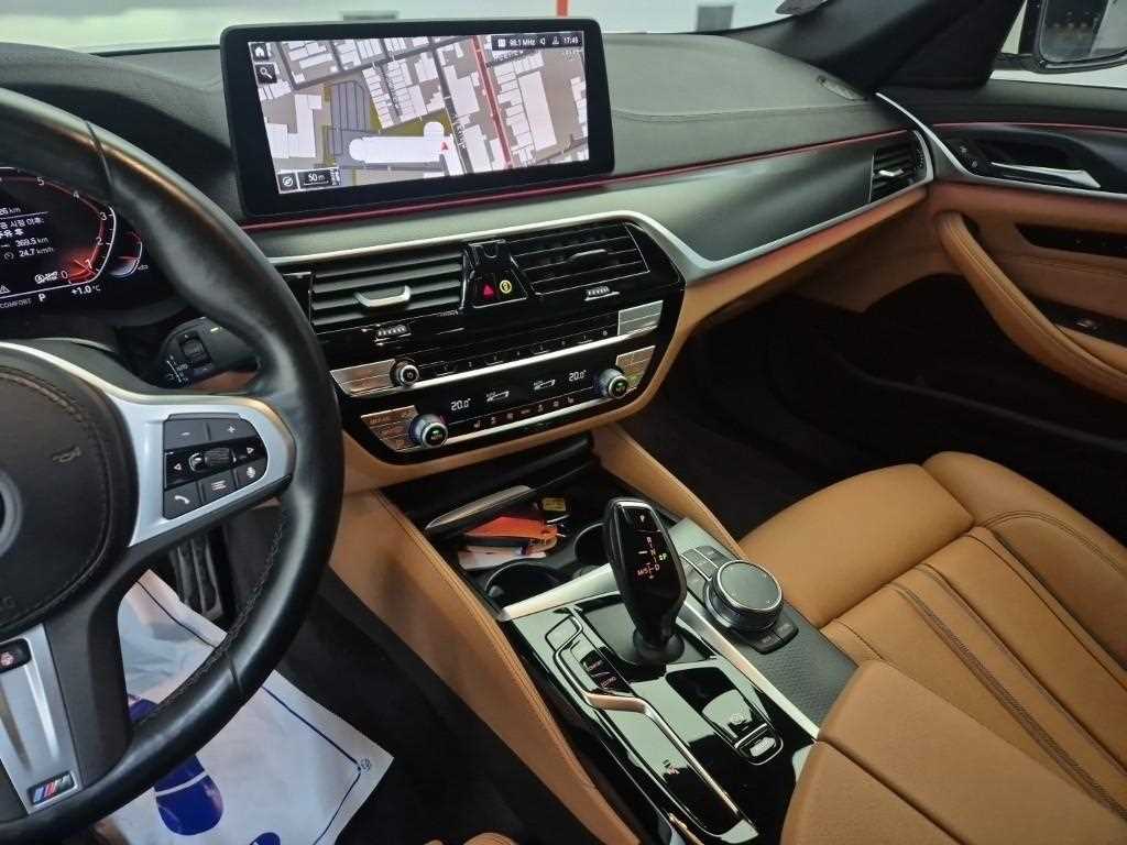 BMW 5 Series - Vista 8