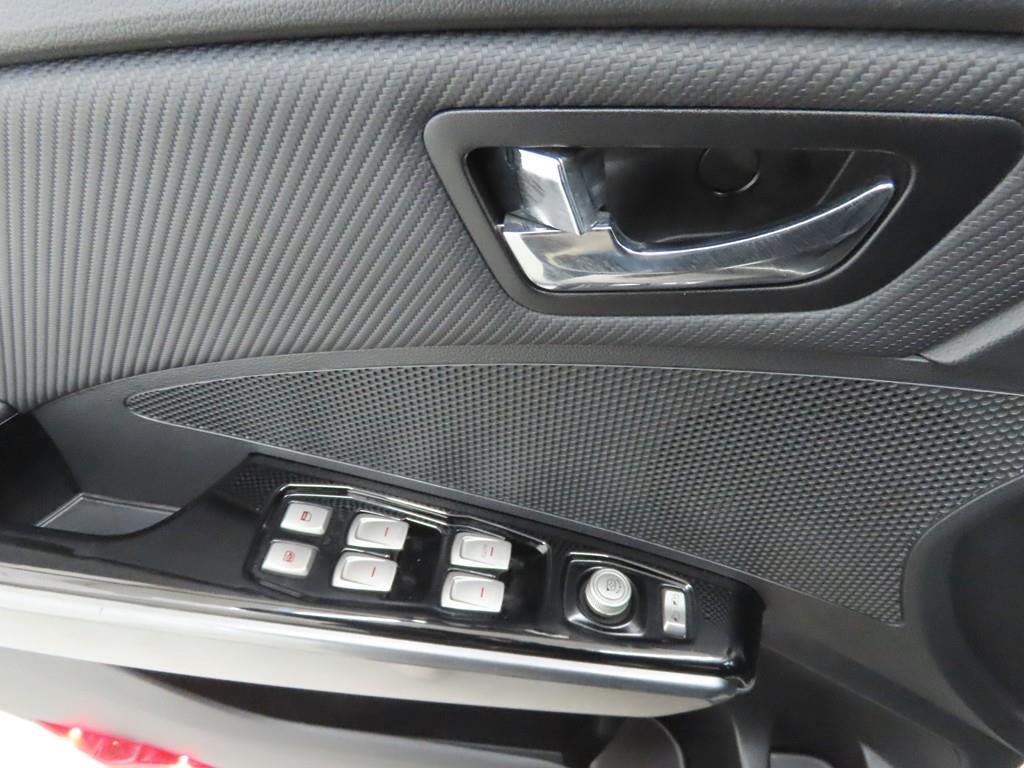 Ssangyong Tivoli - Vista 9