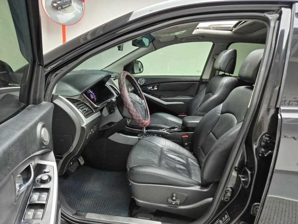 Ssangyong Korando - Vista 11