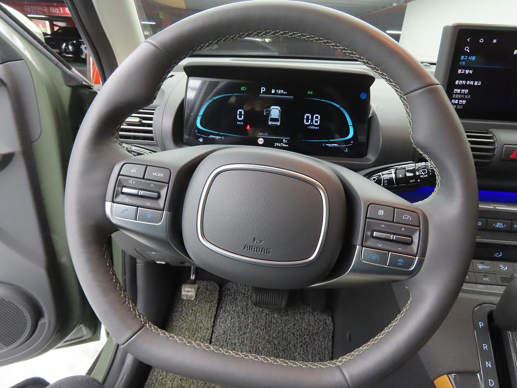 HYUNDAI Casper - Vista 8