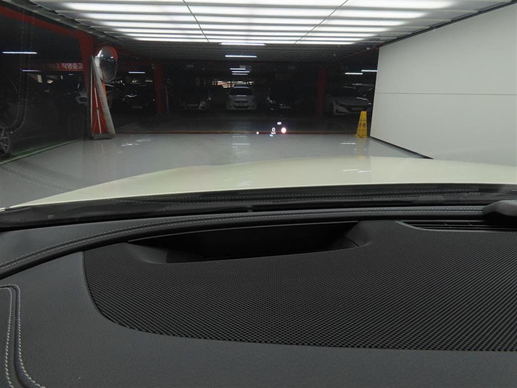 Mercedes Benz CLS Class - Vista 10